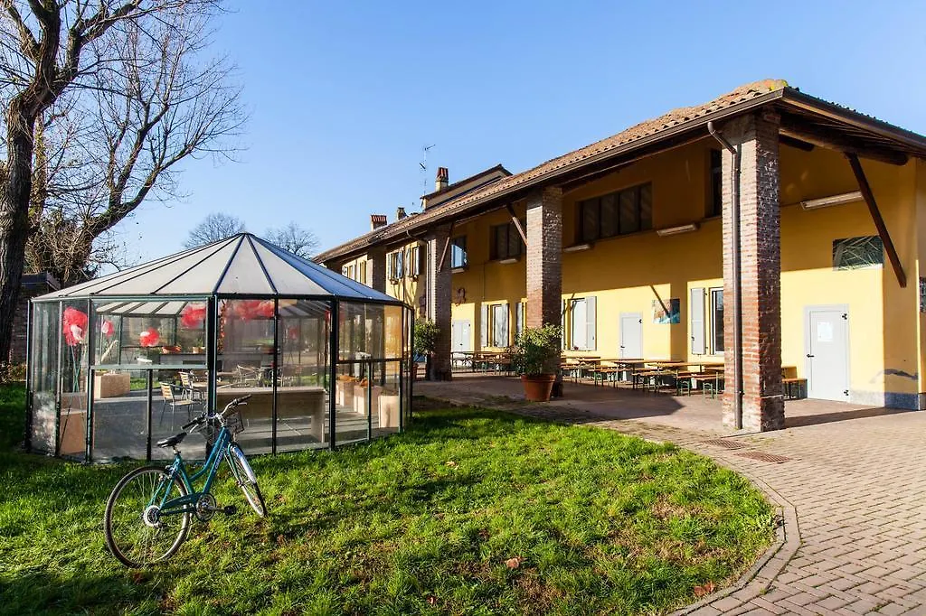 Cascina Bellaria Hostel Milan